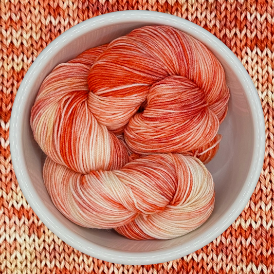 Gladiolus - A variegated hand dyed yarn